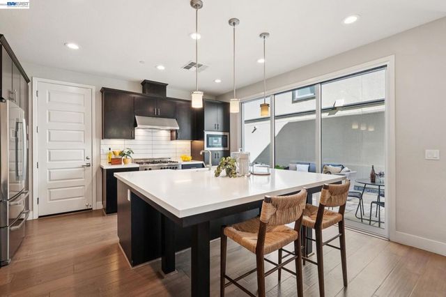 416 416 Bohol Circle Ln, Alameda, CA 94501