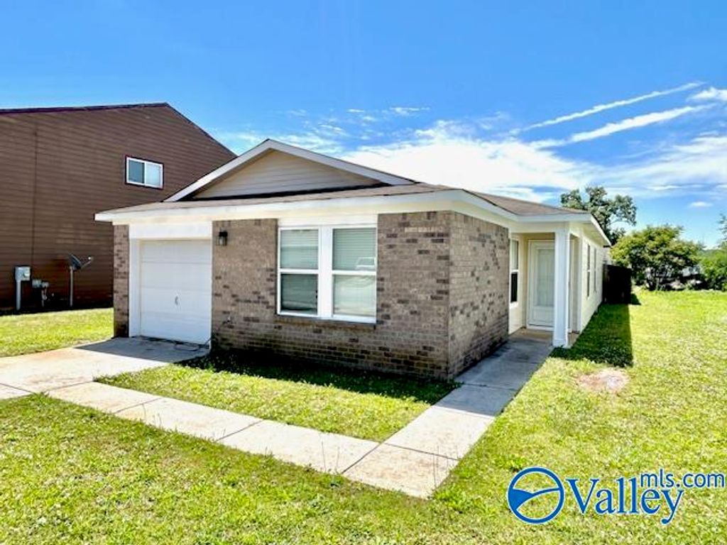 228 Dormont Drive, Huntsville, AL 35810