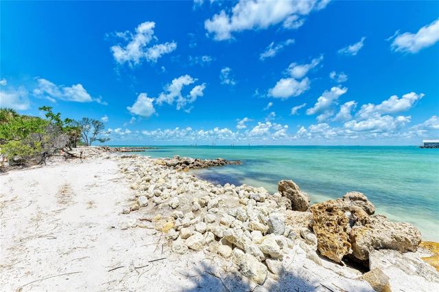 120 60TH STREET W, Bradenton, FL 34209