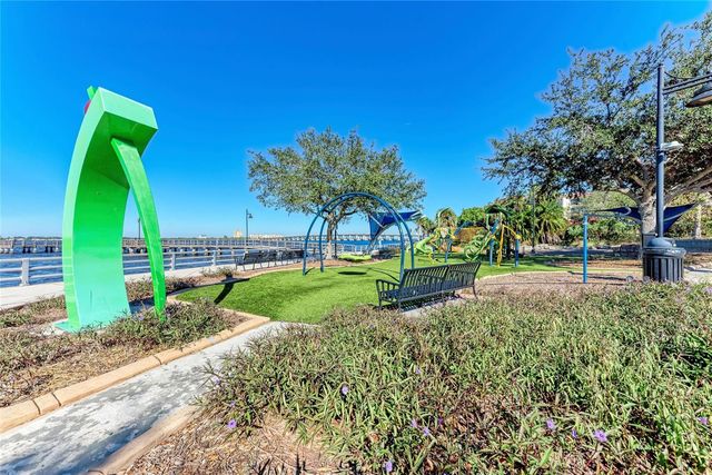 120 60TH STREET W, Bradenton, FL 34209