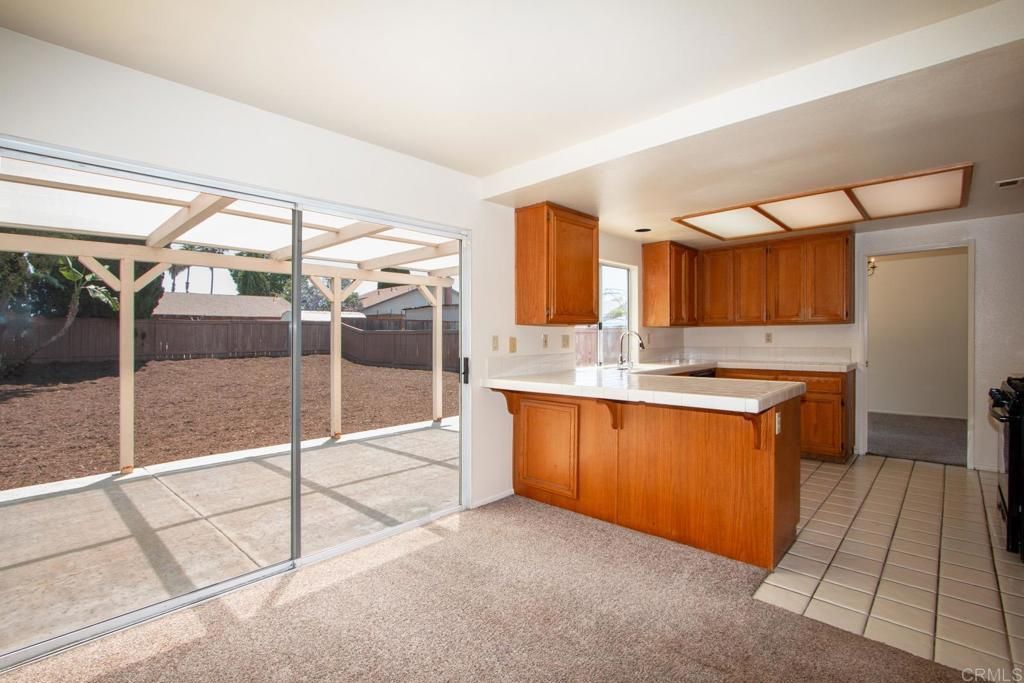 Image 13 of property listing at 800 Foxwood Drive, Oceanside, CA 92057