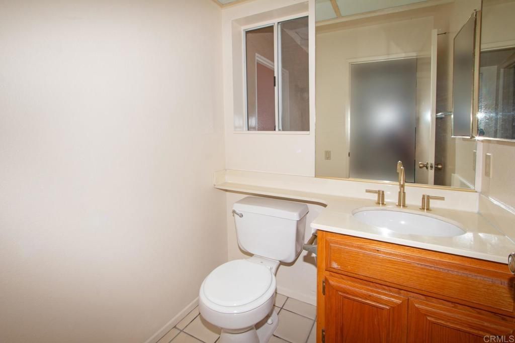 Image 14 of property listing at 800 Foxwood Drive, Oceanside, CA 92057
