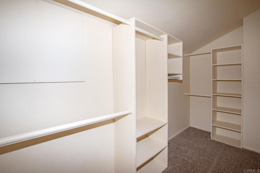 Image 17 of property listing at 800 Foxwood Drive, Oceanside, CA 92057
