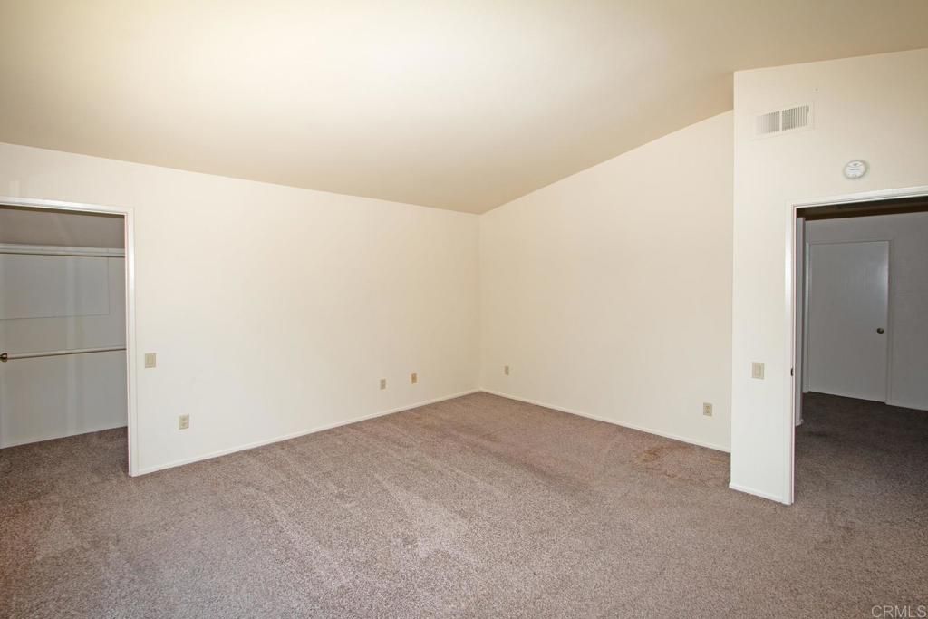 Image 22 of property listing at 800 Foxwood Drive, Oceanside, CA 92057