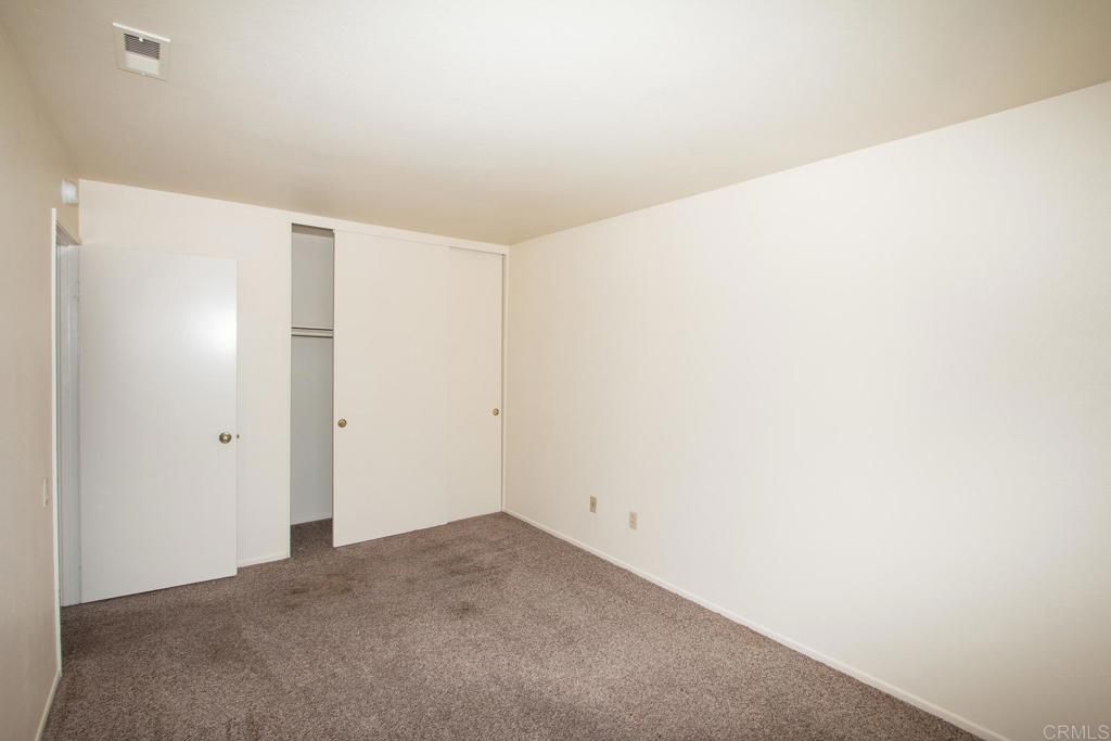 Image 23 of property listing at 800 Foxwood Drive, Oceanside, CA 92057