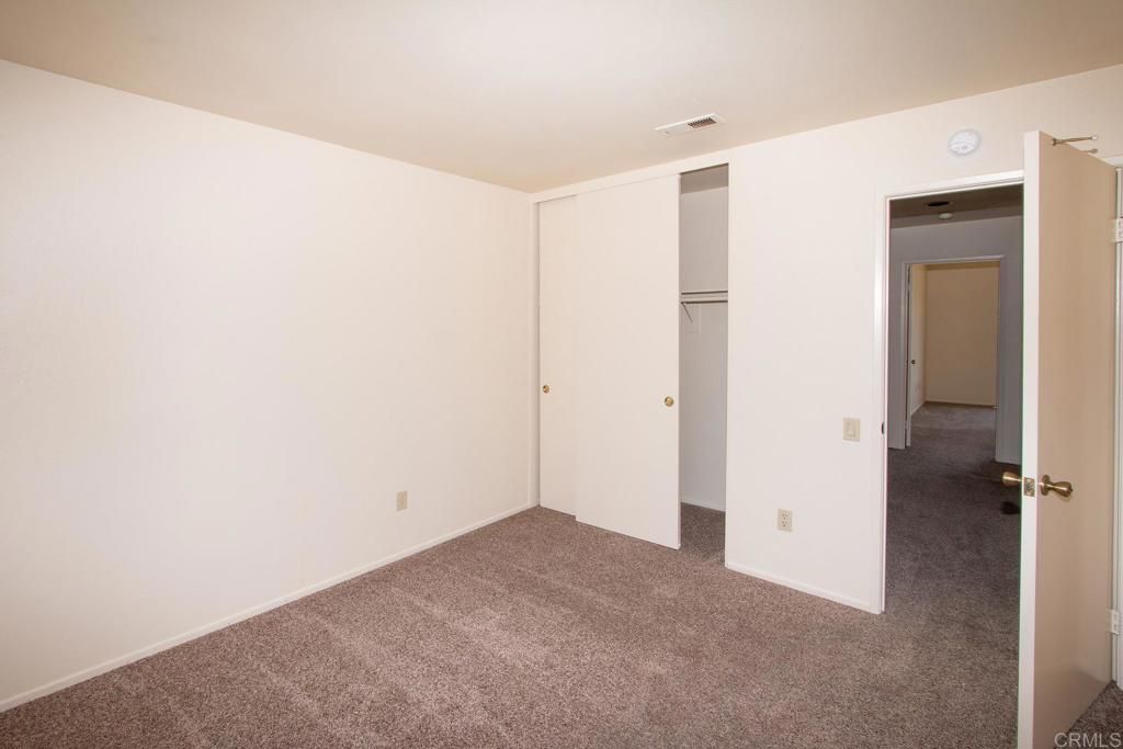 Image 25 of property listing at 800 Foxwood Drive, Oceanside, CA 92057