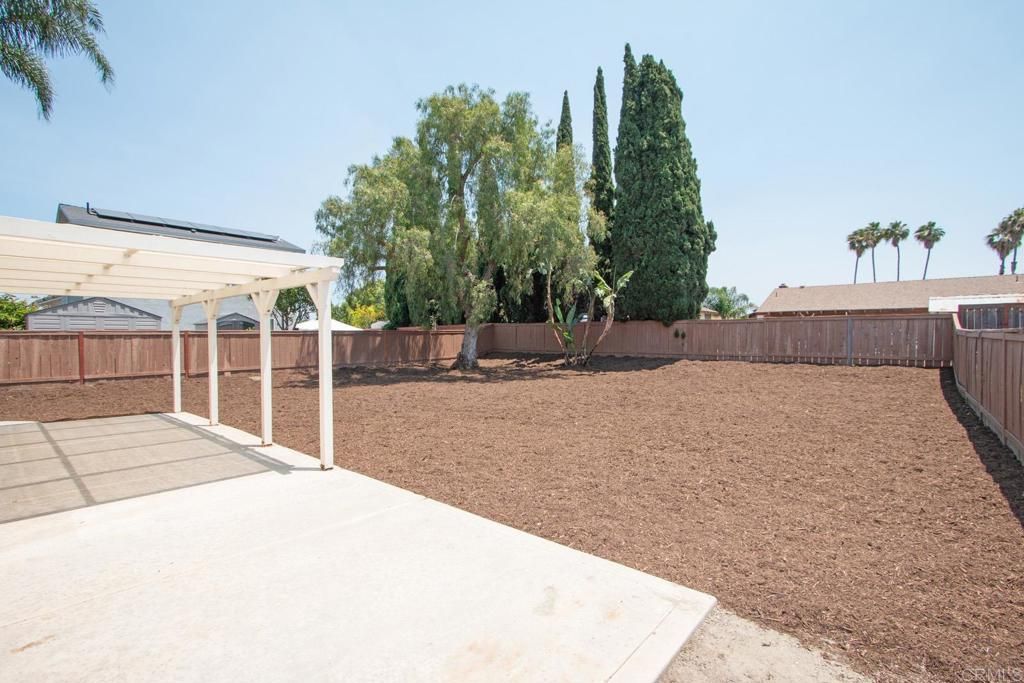 Image 29 of property listing at 800 Foxwood Drive, Oceanside, CA 92057