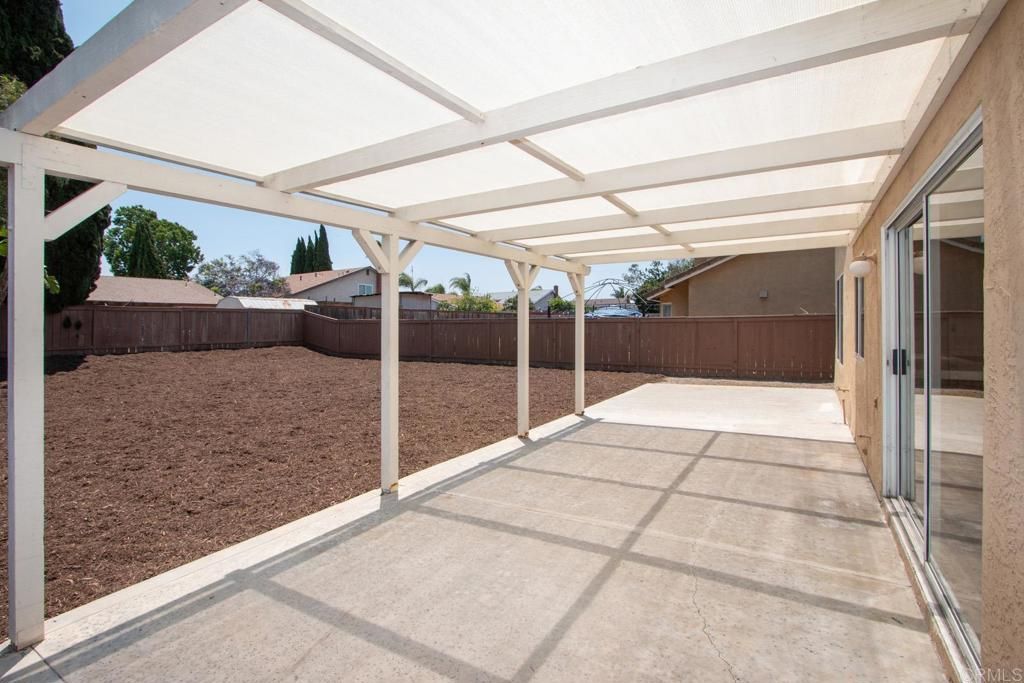 Image 30 of property listing at 800 Foxwood Drive, Oceanside, CA 92057