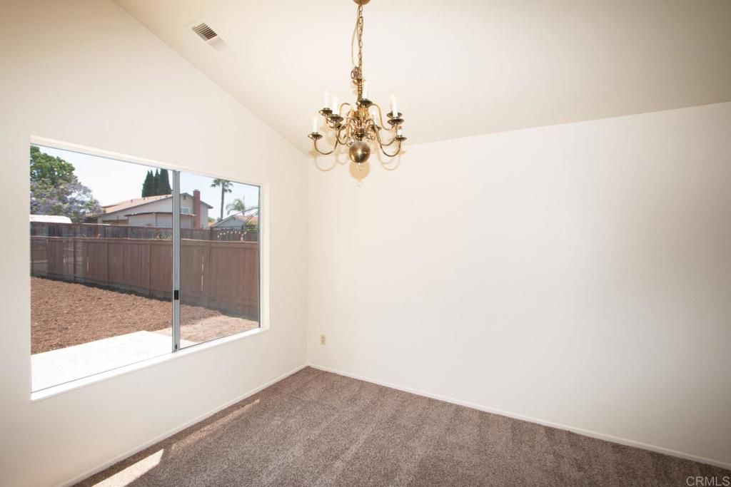 Image 7 of property listing at 800 Foxwood Drive, Oceanside, CA 92057
