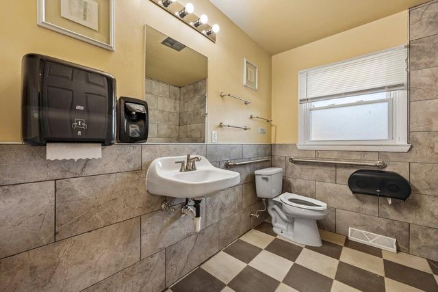 1708 Arcturus AVENUE, Racine, WI 53404