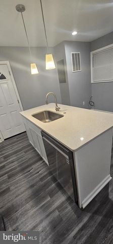 4934 JUST ST NE, Washington, DC 20019