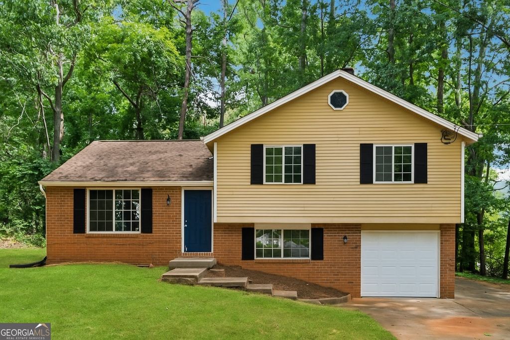 1984 Singer Way, Lithonia, GA 30058