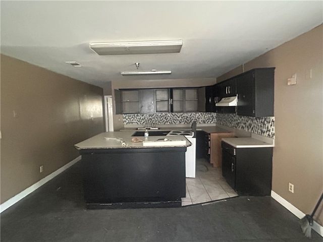 2005 R Street, Brunswick, GA 31520