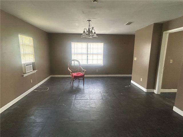 2005 R Street, Brunswick, GA 31520