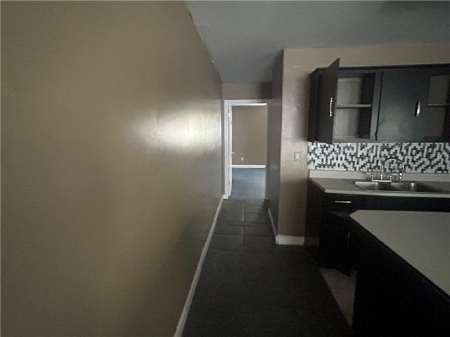 2005 R Street, Brunswick, GA 31520