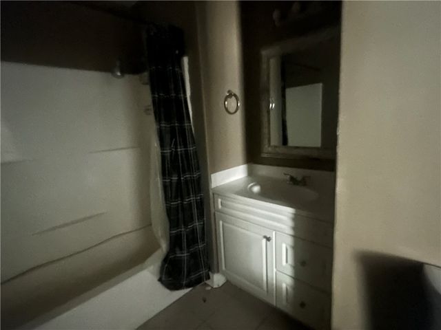 2005 R Street, Brunswick, GA 31520