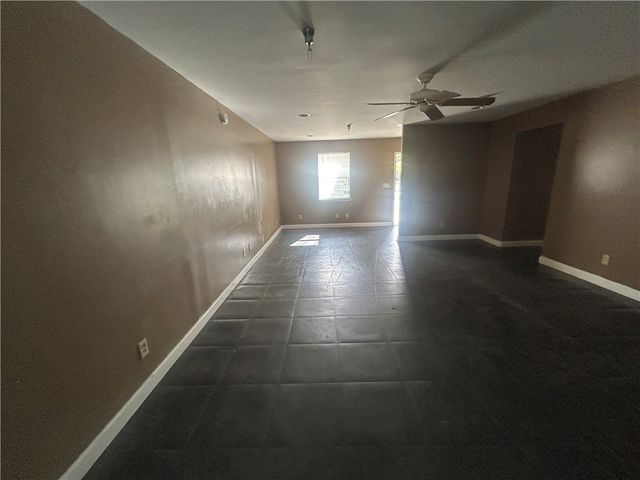 2005 R Street, Brunswick, GA 31520