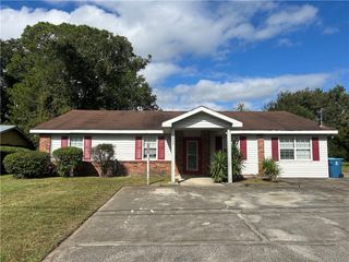 2005 R Street, Brunswick, GA 31520