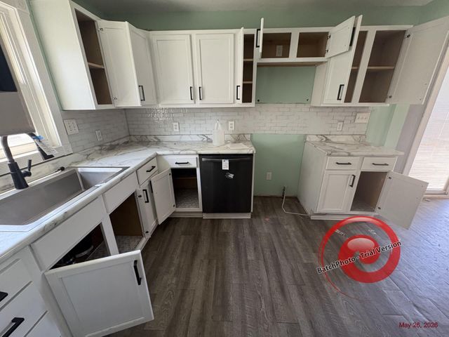 803 6th Street, Grundy Center, IA 50638