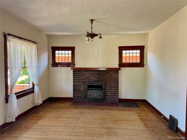 312 E 6th St, Trinidad, CO 81082