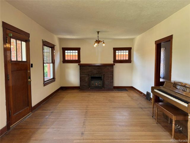 312 E 6th St, Trinidad, CO 81082