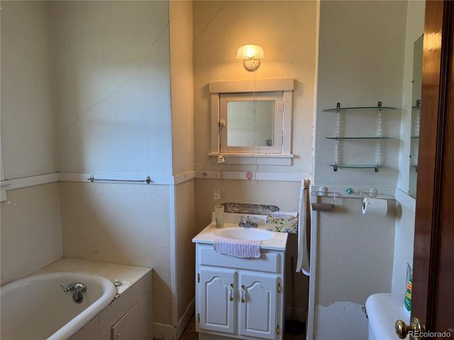 312 E 6th St, Trinidad, CO 81082