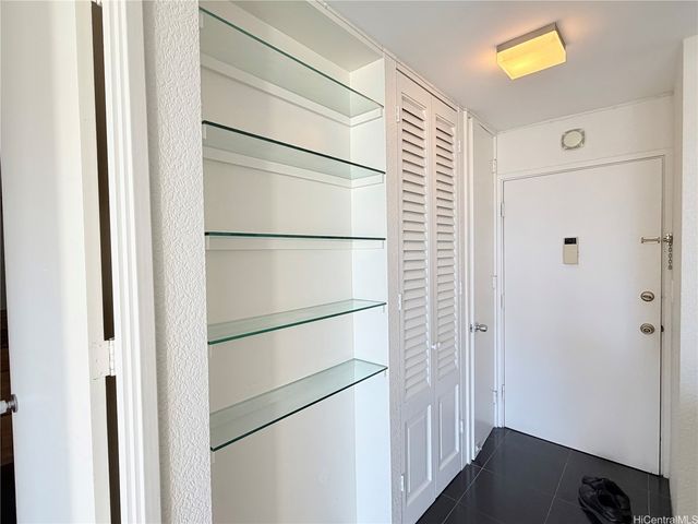 400 Hobron Lane 3311, Honolulu, HI 96815
