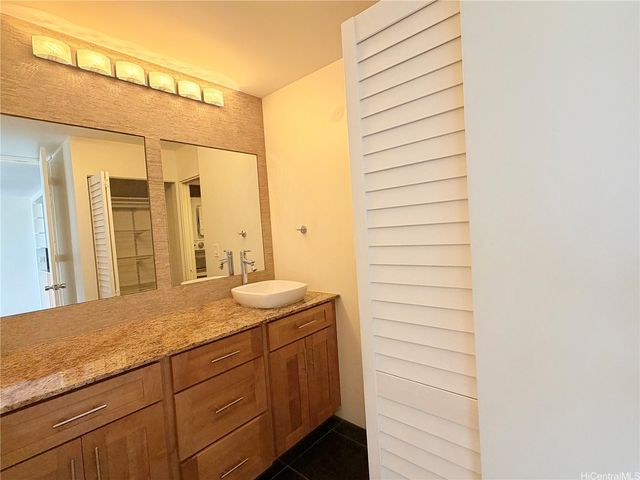 400 Hobron Lane 3311, Honolulu, HI 96815