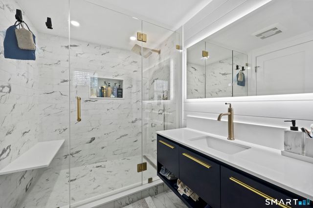 36 North Street, Trumbull, CT 06611