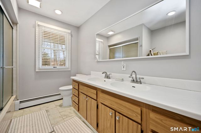 36 North Street, Trumbull, CT 06611