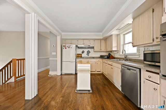 36 North Street, Trumbull, CT 06611