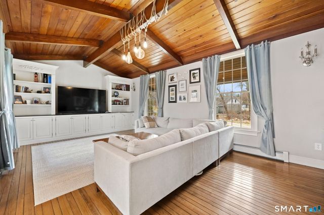 36 North Street, Trumbull, CT 06611