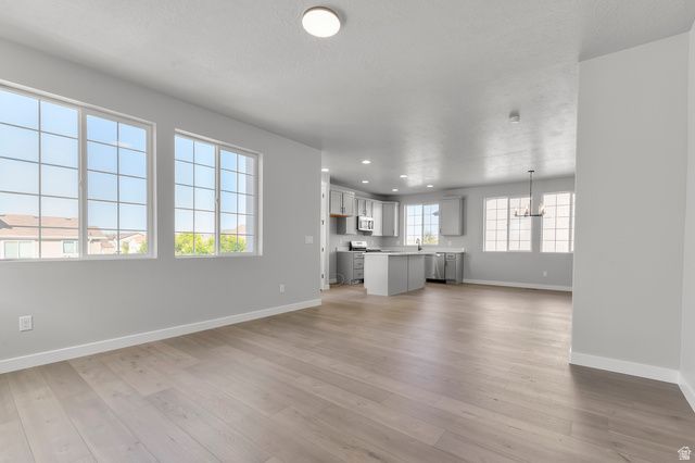 2562 S SINBAD WAY, Magna, UT 84044