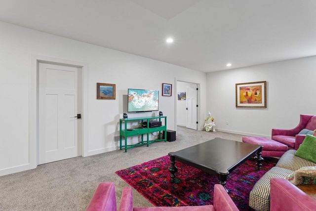 22 Prince Way, Fitchburg, WI 53711