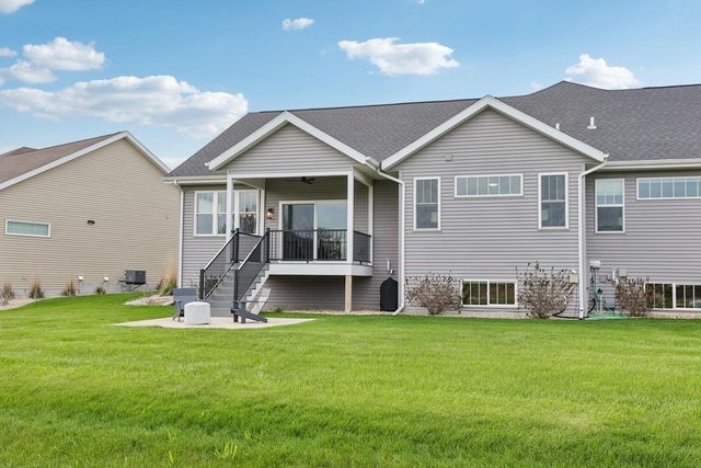 22 Prince Way, Fitchburg, WI 53711