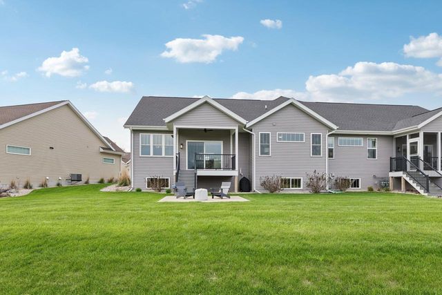 22 Prince Way, Fitchburg, WI 53711