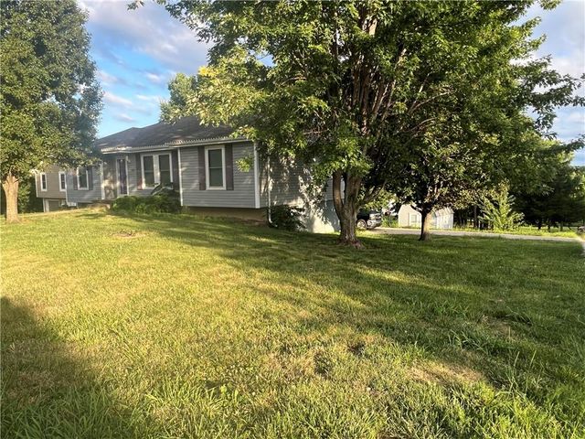 102 Carson Circle, Excelsior Springs, MO 64024