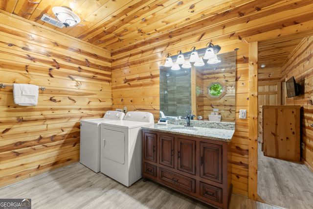 457 Old Cherokee Road, Cleveland, GA 30528