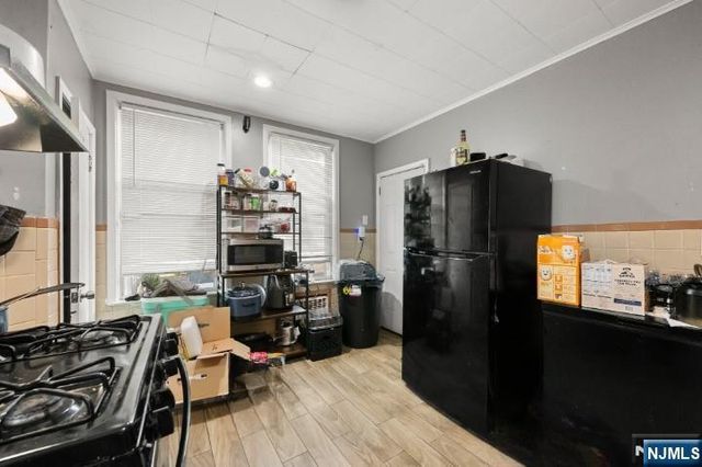 19 Dover Street, Newark, NJ 07106