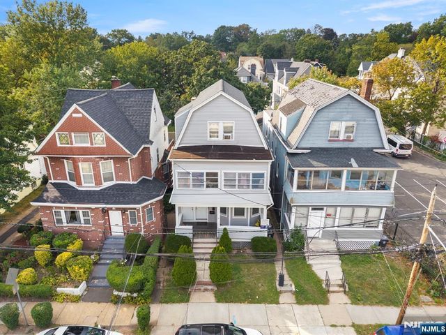 19 Dover Street, Newark, NJ 07106