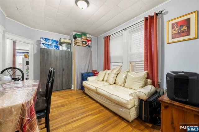 19 Dover Street, Newark, NJ 07106