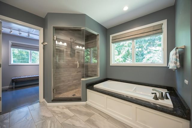 420 Chestnut St, Seekonk, MA 02771