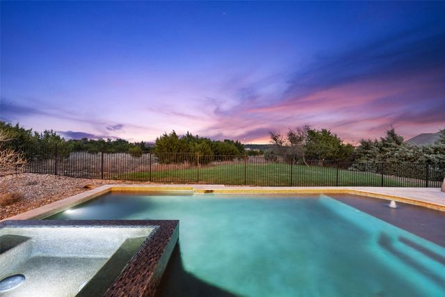 17632 Stratus CV, Dripping Springs, TX 78620