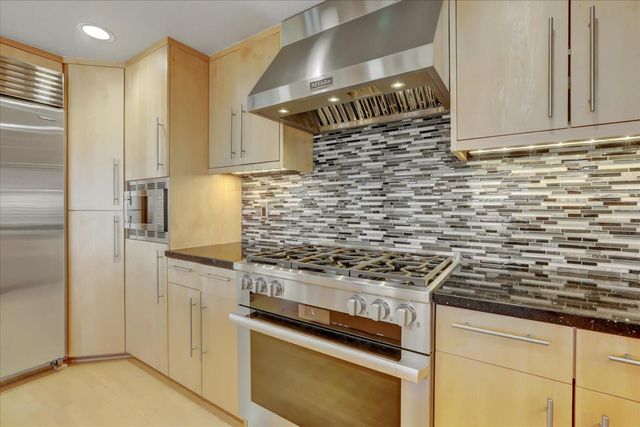 15391 Pear Valley Ln, Auburn, CA 95603