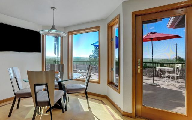 15391 Pear Valley Ln, Auburn, CA 95603