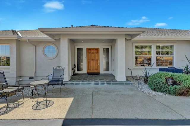 15391 Pear Valley Ln, Auburn, CA 95603