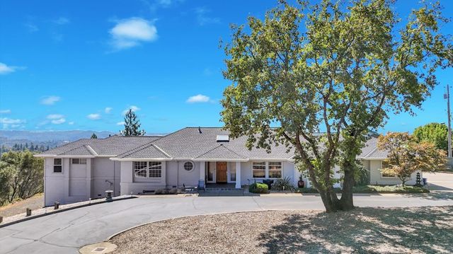 15391 Pear Valley Ln, Auburn, CA 95603