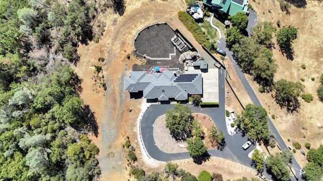 15391 Pear Valley Ln, Auburn, CA 95603