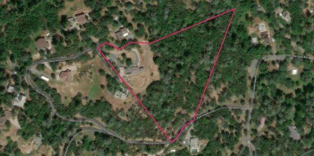 15391 Pear Valley Ln, Auburn, CA 95603