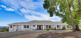 15391 Pear Valley Ln, Auburn, CA 95603